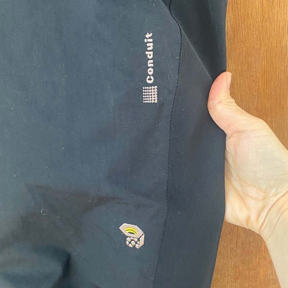 Mountain Hardwear snow pants conduit black nylon womens MEDIUM - Picture 2 of 16